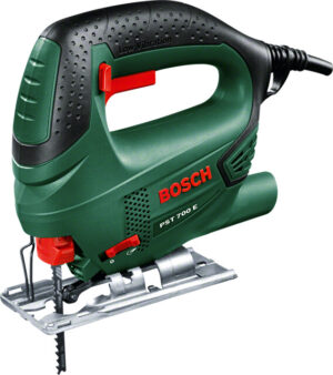 BOSCH PST 700 E elektrická kmitací pila 500W